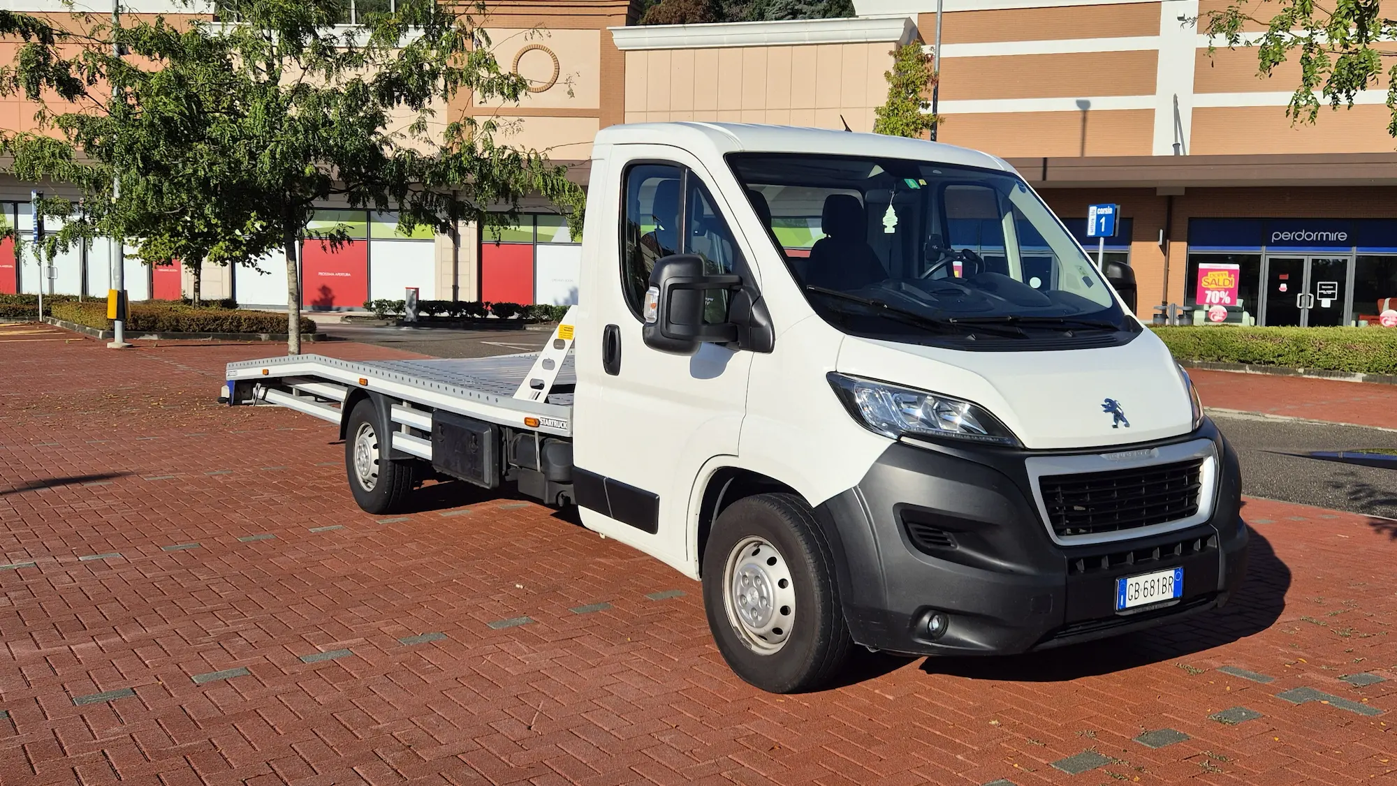 IVECO - Carro attrezzi patente B - 0