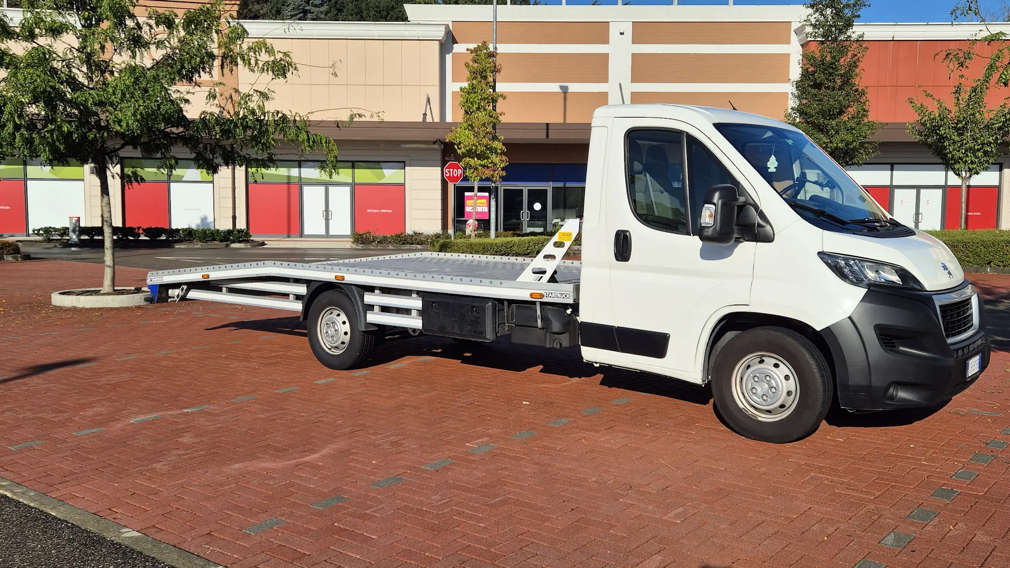 IVECO - Carro attrezzi patente B - 1