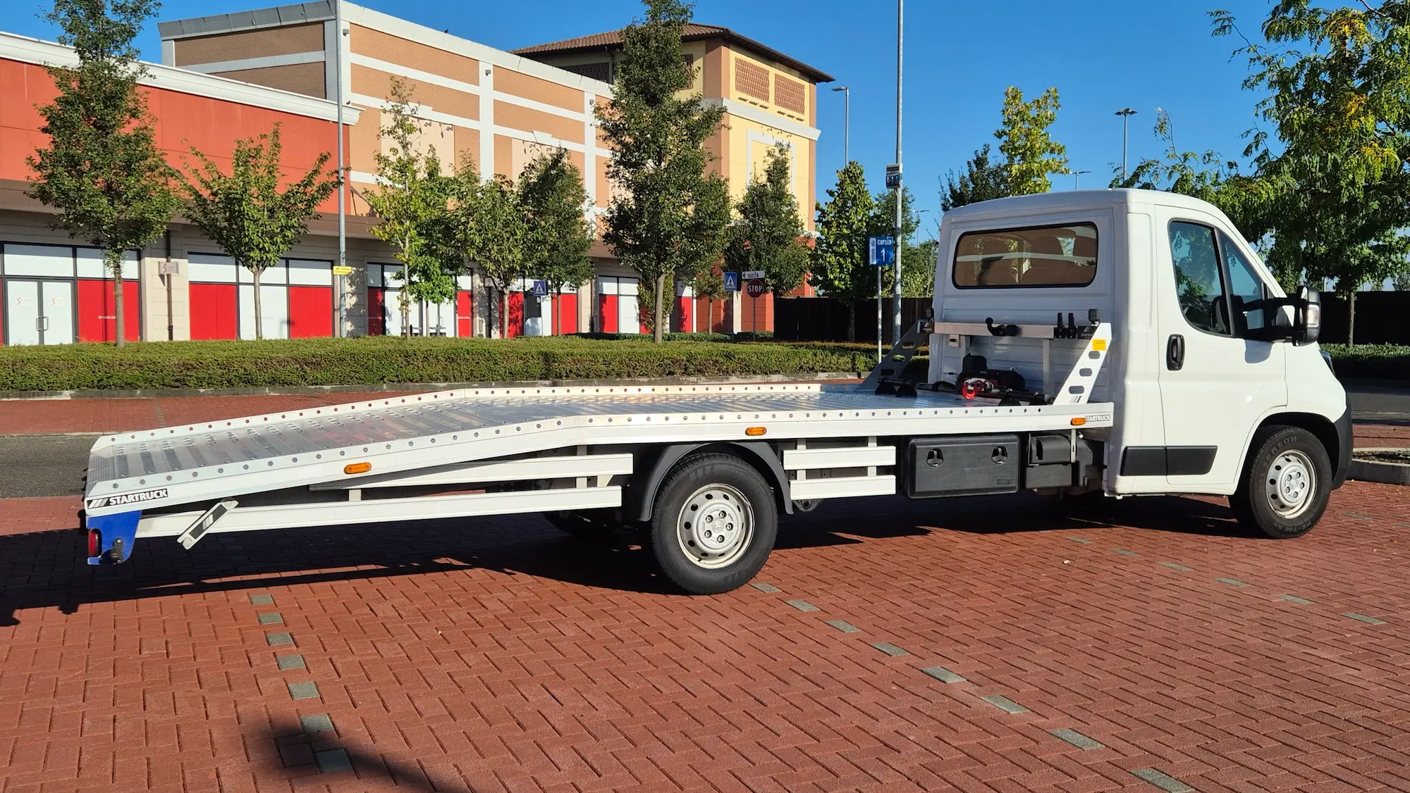 IVECO - Carro attrezzi patente B - 3